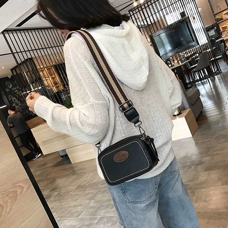 Vintage Printing Wide Strap Crossbody Bags Women Designer Luxury Pu Leather Lady Shoulder Messenger Bag Small Flap Square Female